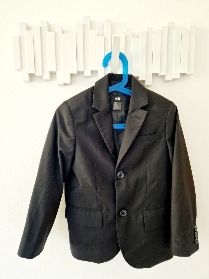 Anzug mit Blazer, Anzughose und Gilet, schwarz, Gr. 116 in Freilassing