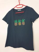 Shirt T-Shirt Esprit EDC Gr. S dunkelblau mit Stickerei Hessen - Mörfelden-Walldorf Vorschau