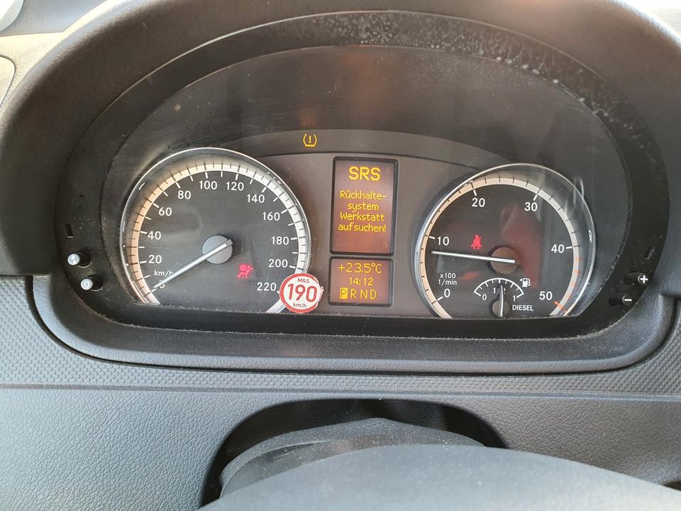 Mercedes-Benz Vito Kombi 4x4 Allrad 116 CDI lang Klima in Schneverdingen