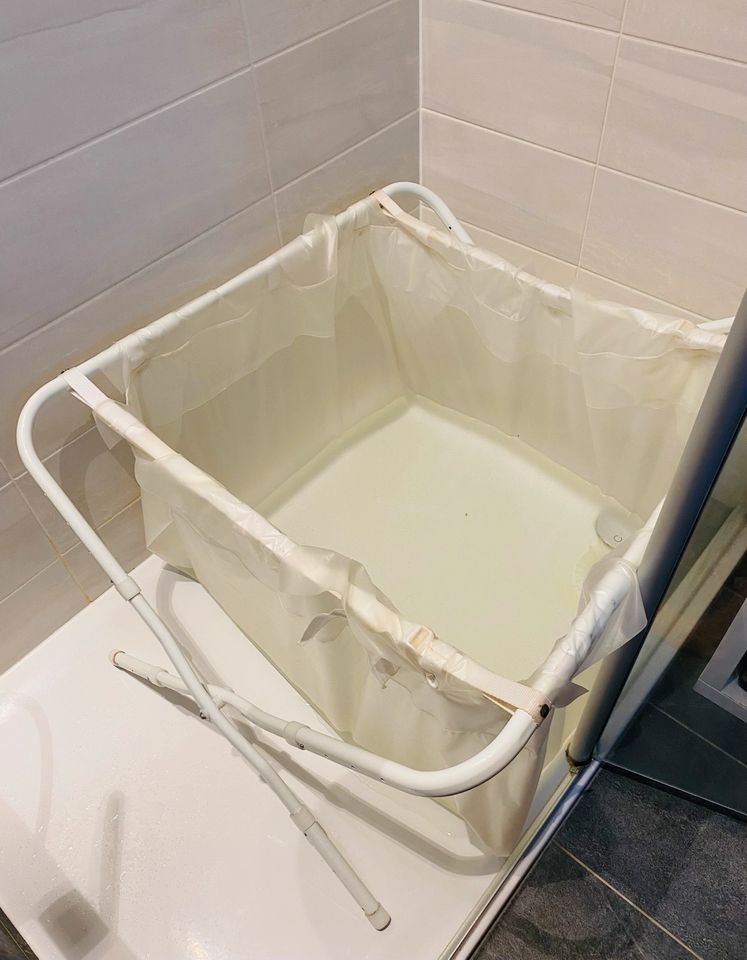 Bibabad Gestell Faltbare Kinderbadewanne 80-100 cm in Nagold