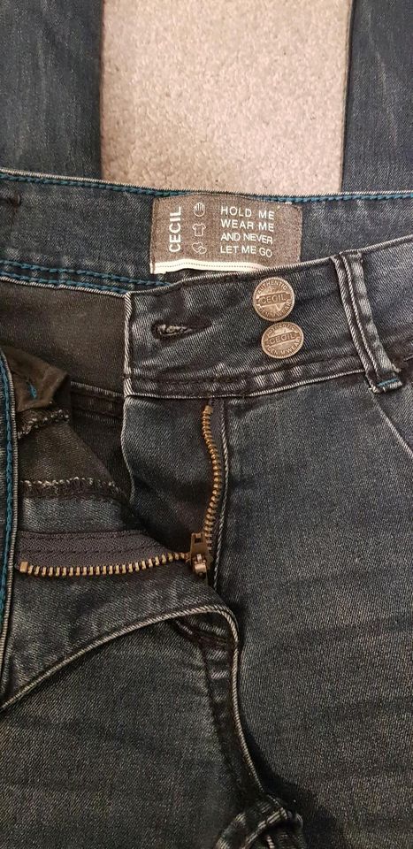 Jeans von Cecil , Gr. 36 / 38 ,blau , inkl.Versand!!! in Bad Essen