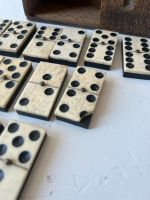 Antikes altes handgefertigtes Domino-Set aus Knochen und Ebenholz Niedersachsen - Hemmingen Vorschau