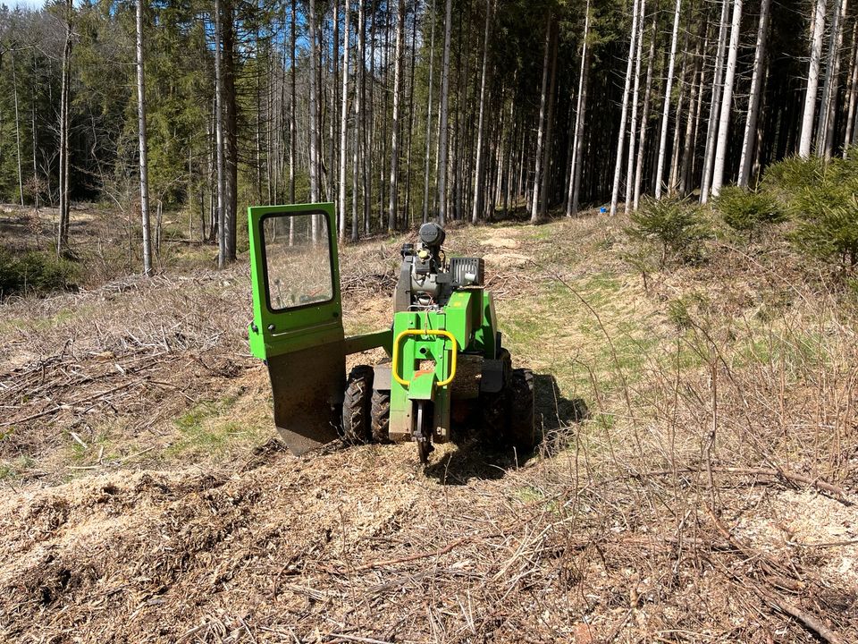 Baumstumpffreie Wege, schönes fahren mit dem Traktor oder Quad ✅ in Freyung