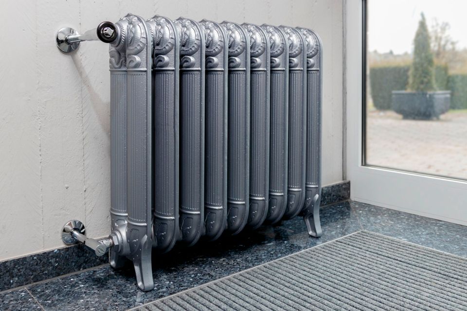 Gussheizkörper Designheizkörper Rippenheizkörper Radiator Gusseisen in Sondershausen