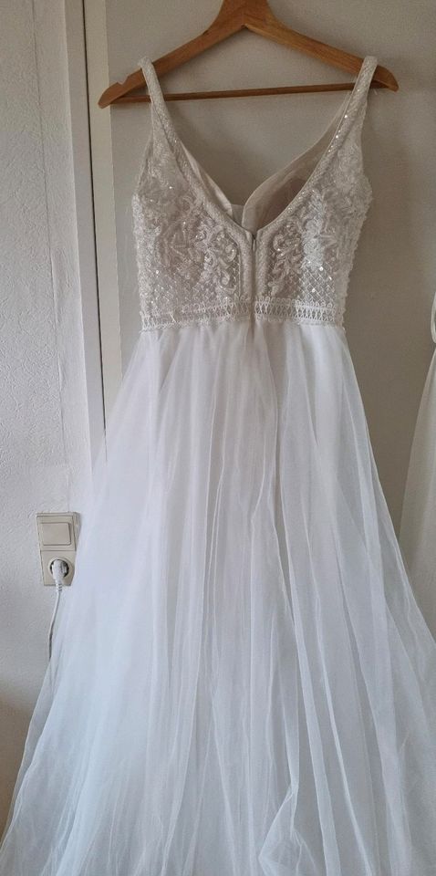 Brautkleid Standesamtkleid Hochzeitskleid Gr.36 weiß mit Perlen in Burgdorf