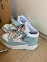 Puma Schuhe Sneaker Größe 36 Müritz - Landkreis - Waren (Müritz) Vorschau