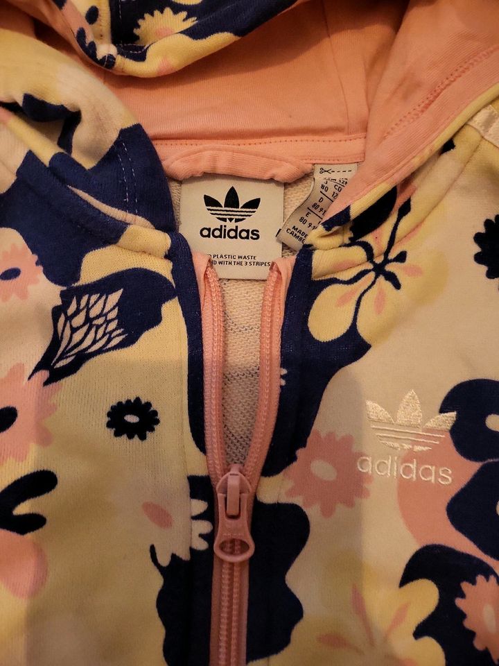 Adidas Anzug Blumen Baby/Kind in Wuppertal