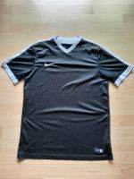 Nike Sportshirt Größe L schwarz Schleswig-Holstein - Nordhackstedt Vorschau