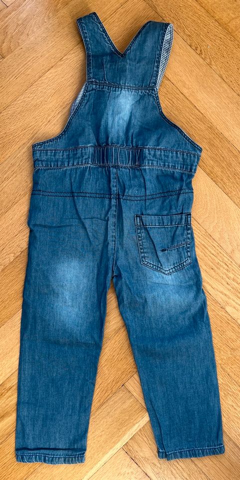 Dünne Jeans Latzhose Sommer Esprit blau, Gr. 86 in Radebeul