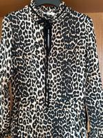 OUI Kleid Tiger figurbetont Gr 36 S Tierprint Nordrhein-Westfalen - Siegburg Vorschau