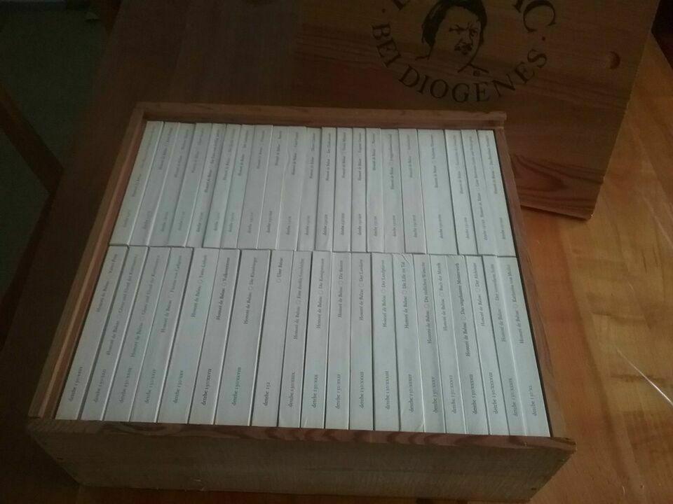 Honore de Balzac - Holzkiste Die Menschliche Komödie 40+1 Bände in Freiburg im Breisgau