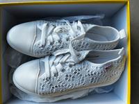 Sneaker Spitze NEU! Hessen - Oestrich-Winkel Vorschau