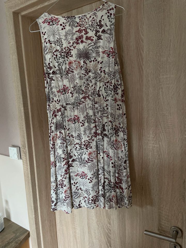 Only Sommerkleid Viskose Größe 38/M in Rommersheim