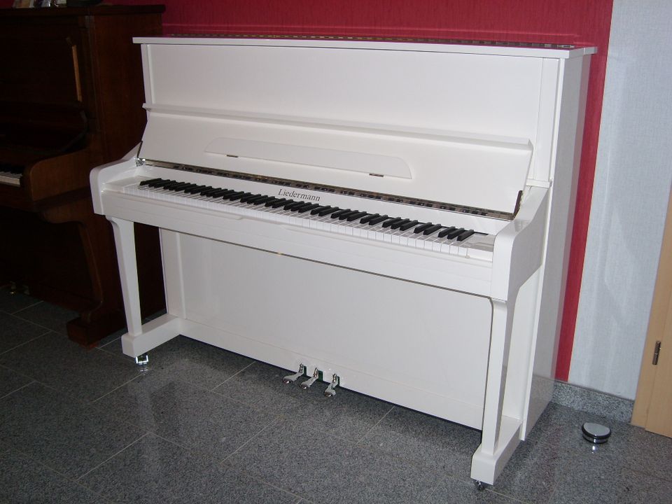 Klavier weiß, LIEDERMANN L 122 T, neu, in Bad Honnef