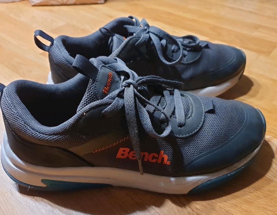 BENCH Sneakers Gr. 40 in Bochum