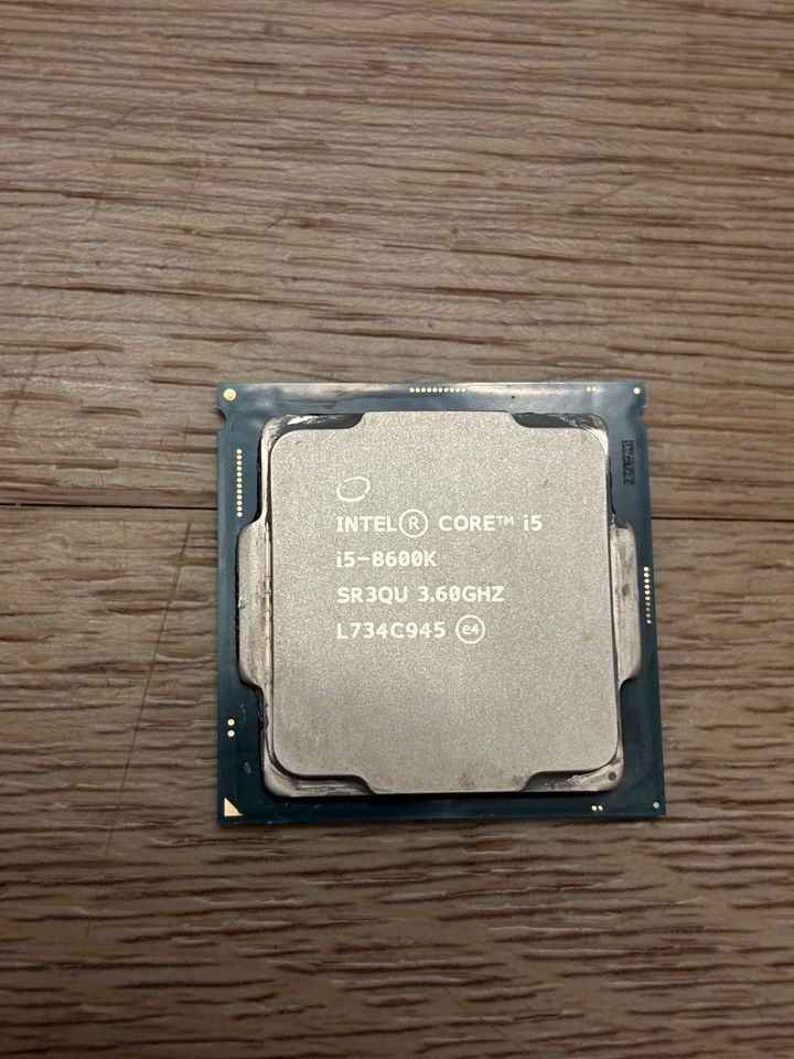 Intel Core i5 8600k 3.,6 GHZ in Hamburg