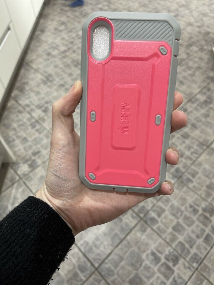 Panzer Handyhülle Pink grau inkl. Halterung für IPhone X NEU in Halver
