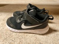 Nike Revolution Sneaker neu in Gr. 27 Niedersachsen - Seggebruch Vorschau