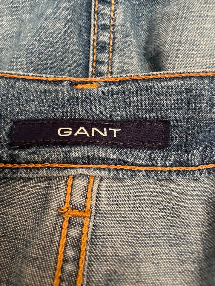 Jeansrock v. Gant Gr. 34 in Essen