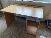 Ich verkaufe einen Holz Schreibtisch Berlin - Mahlsdorf Vorschau