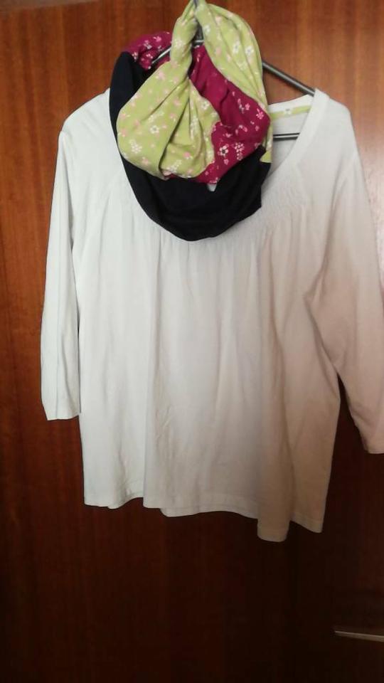 Hübsches StretchShirt mit passendem Loop -Gr.44/46- in Wiehl
