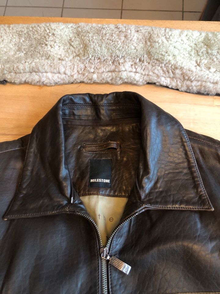 Milestone Lederjacke Gr. 50 in Ense