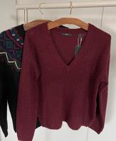 Esprit Pullover Strickpullover  V Neck glitter bordeaux NEU ✨ Berlin - Friedenau Vorschau