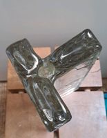 Größe Vintage Solifleur Glasblockvase Vase Glas  Block 70er Nordrhein-Westfalen - Wermelskirchen Vorschau