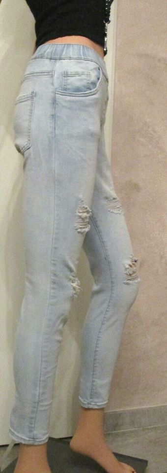 Toxik3 Treggings Buggy Jogger Jeans destroyed used Style hellblau in Dinslaken