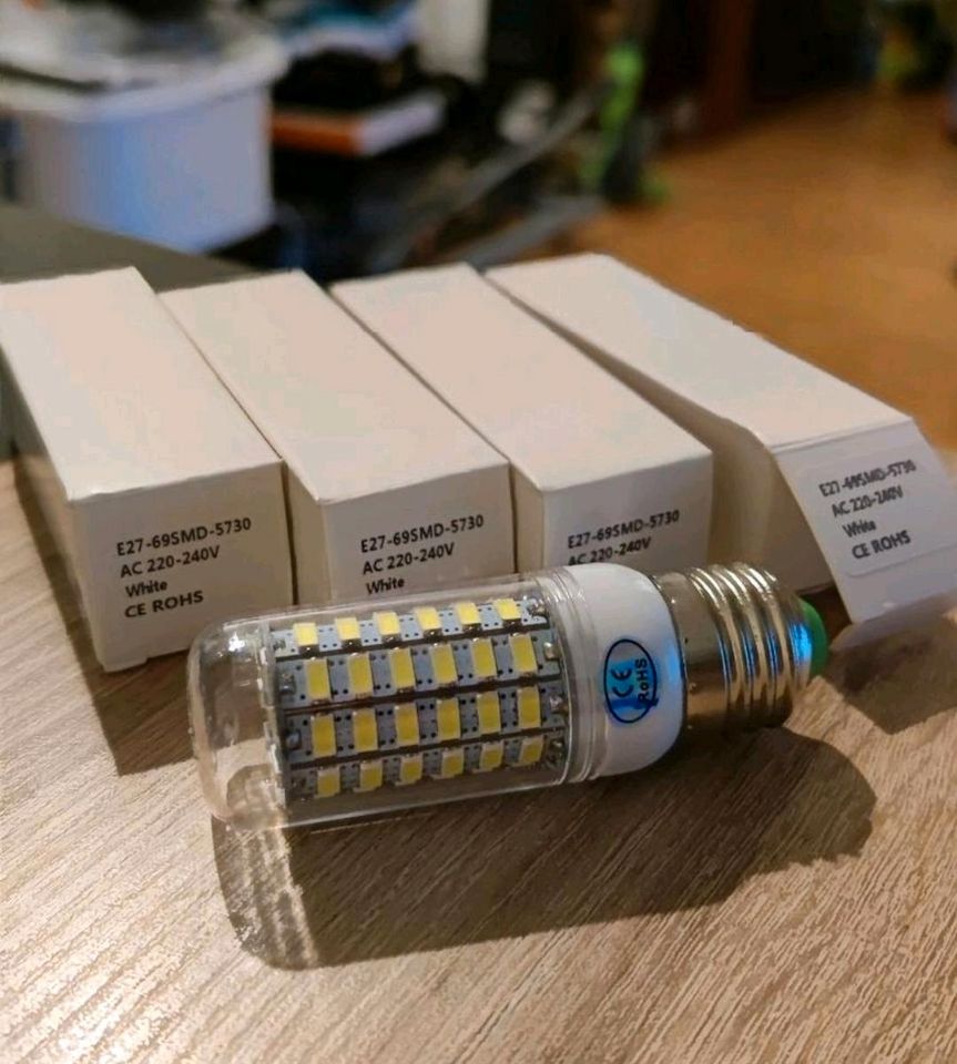 4xLED Mais Lampen E27 10W 69LEDs Kaltweiß (NEU) in Stuttgart