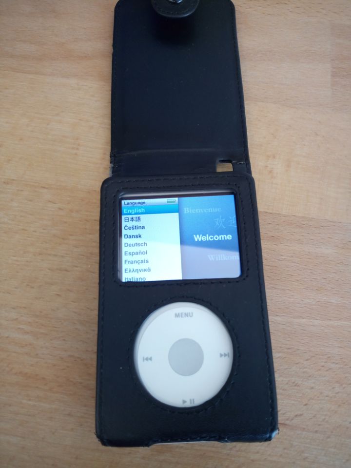 iPod classic 160 GB (Ende 2009 / 7th Gen) silber in Berlin