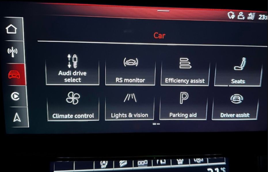 Audi RS Monitor A3 A4 A5 A6 A7 S6 S7 A8 Q5 Q7 Q8 in Tülau