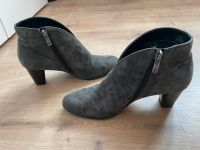 Ara Stiefelette ankle Boots Grau Wildleder Luftpolster Gr. 39 Hessen - Schwalbach a. Taunus Vorschau