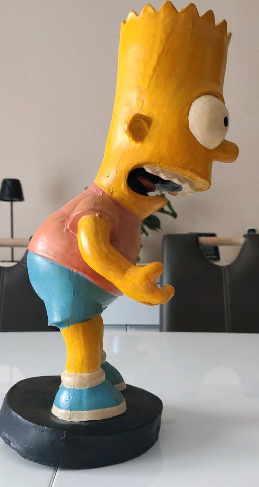 Große Simpsons Figur "Bart Simpson" in Euskirchen