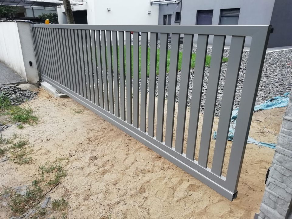 Metallzäune Metallzaun Tor Tür Pforte aus Aluminium in Steinhöfel