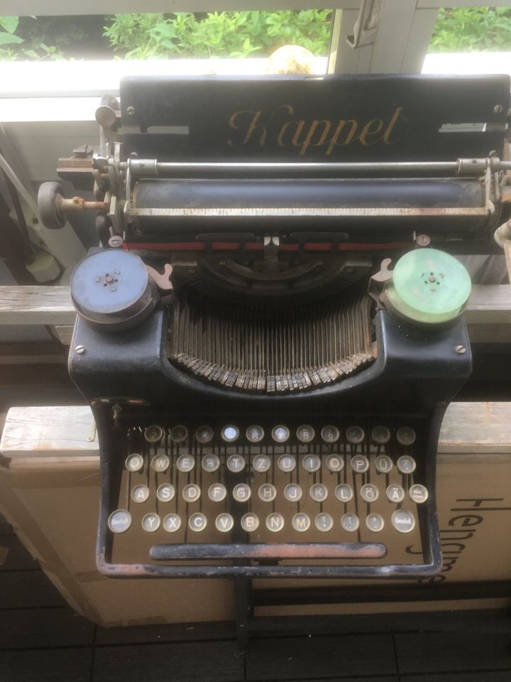 Alte Schreibmaschine der Firma KAPPEL für Sammler ( Abholung ) in Dresden
