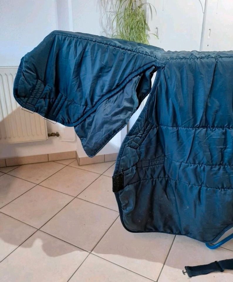 145 cm Horseware Rhino All-in-one Stable Heavy 400g mit Halsteil in Weimar