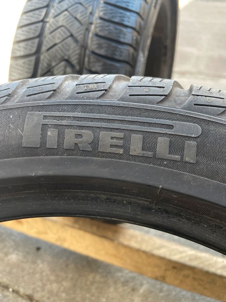 2x 225/45 R18. 95H Winterreifen ❄️M+S, Pirelli ✅ in Lenningen