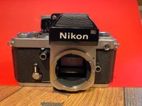 Nikon F2 mit Prismensucher analoge Kamera Bayern - Würzburg Vorschau