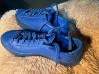Adidas Schuhe , wie NEU, mittleres Blau Kiel - Holtenau Vorschau