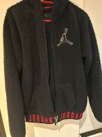 Nike Jordan Jacke Kindergröße XL Nordrhein-Westfalen - Solingen Vorschau