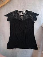 schwarzes T-Shirt mit Spitzenärmeln, Gr. S von New Yorker Baden-Württemberg - Korntal-Münchingen Vorschau