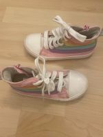 Fast neu: Sneaker, Stoffschuhe, NEXT, Regenbogen, gr. 10 bzw. 28 Frankfurt am Main - Sachsenhausen Vorschau