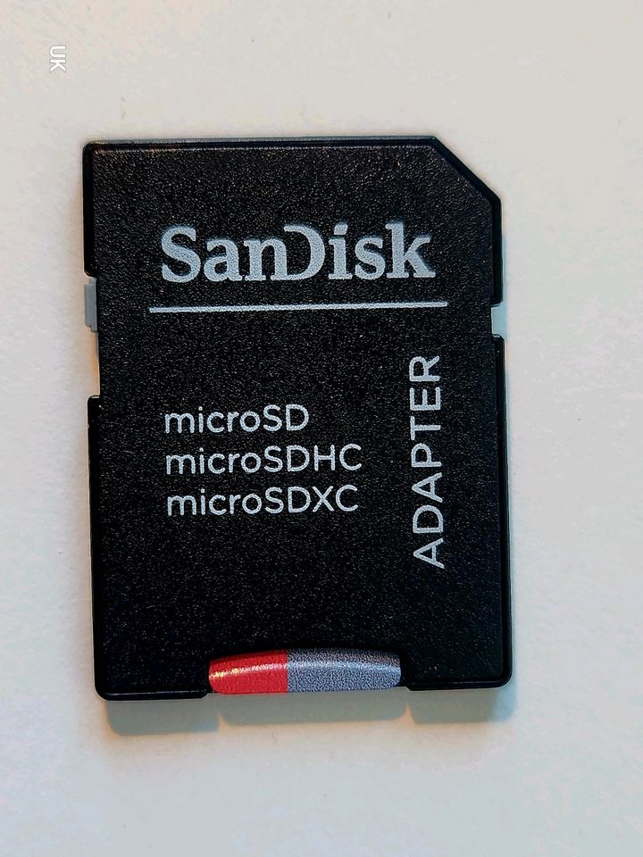 SanDisk Ultra 200 GB microSDXC Memory Card in Altusried