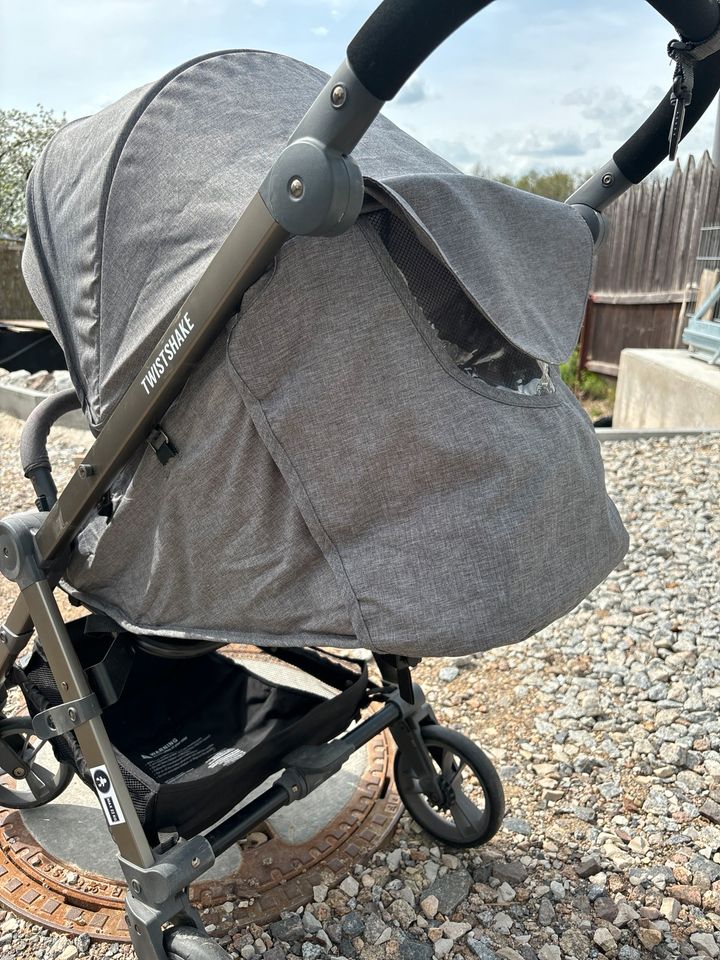 Buggy/Kinderwagen in Maxhütte-Haidhof