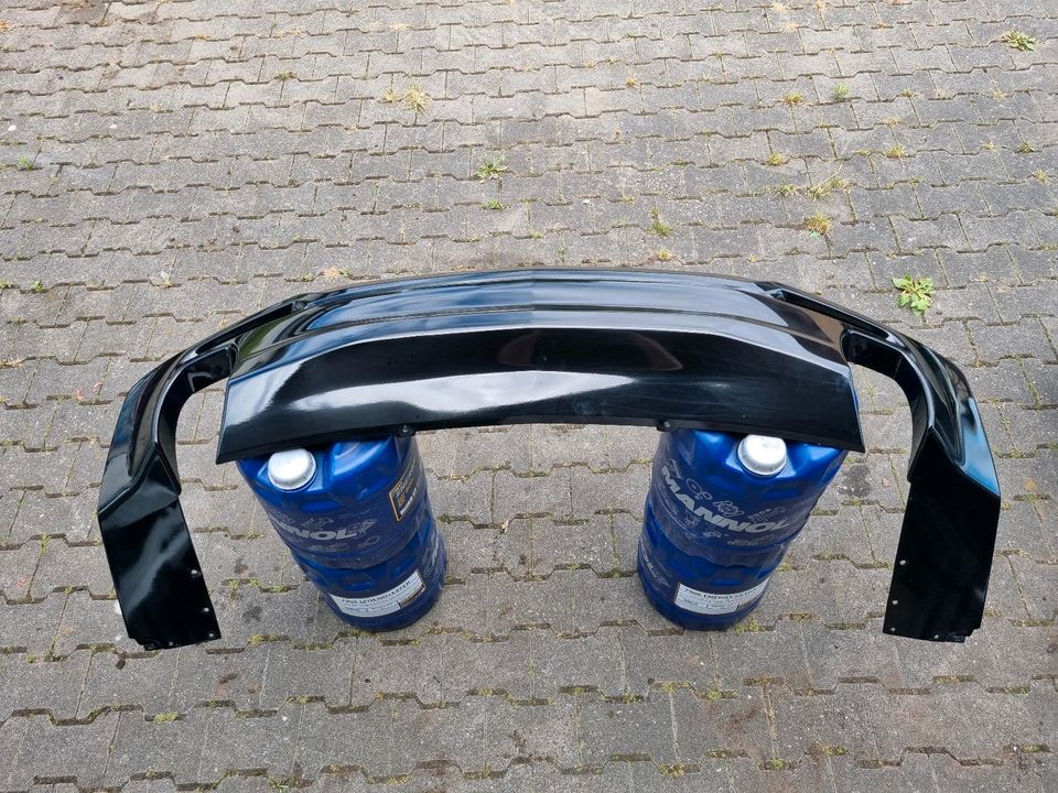 Camaro 6 VI Heckblende Diffusor Heckschürze Unterteil lackiert in Osterburken