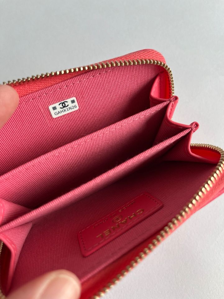 Original nagelneue pink/korall Chanel Geldbörse, wallet, Heart in Hildesheim