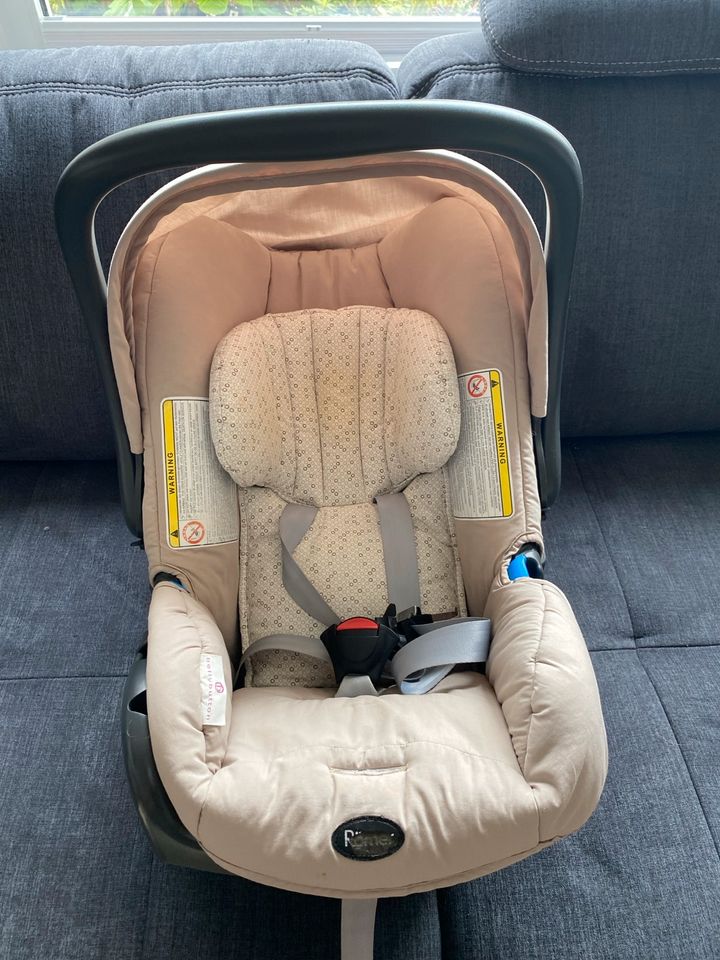 Babyschale und Isofix in Ronnenberg