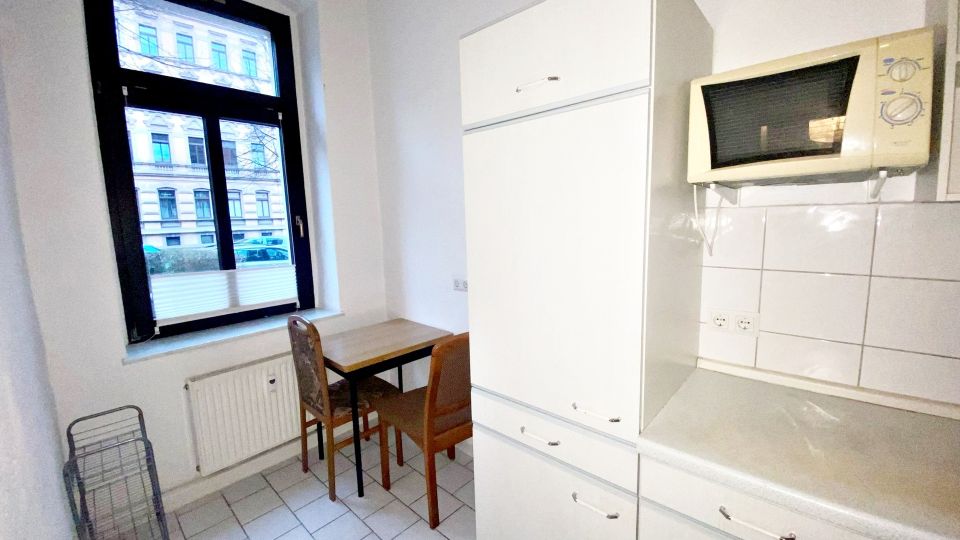 ***Schöne 2-Raum-Wohnung mit Balkon, Einbauküche und teilmöbliert*** in Chemnitz