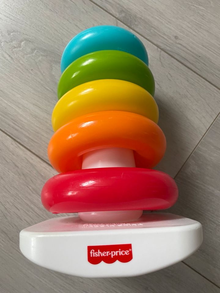 Stapelturm/Farbringe Pyramide von Fisher Price in Fehmarn